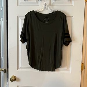 Football crop tee
